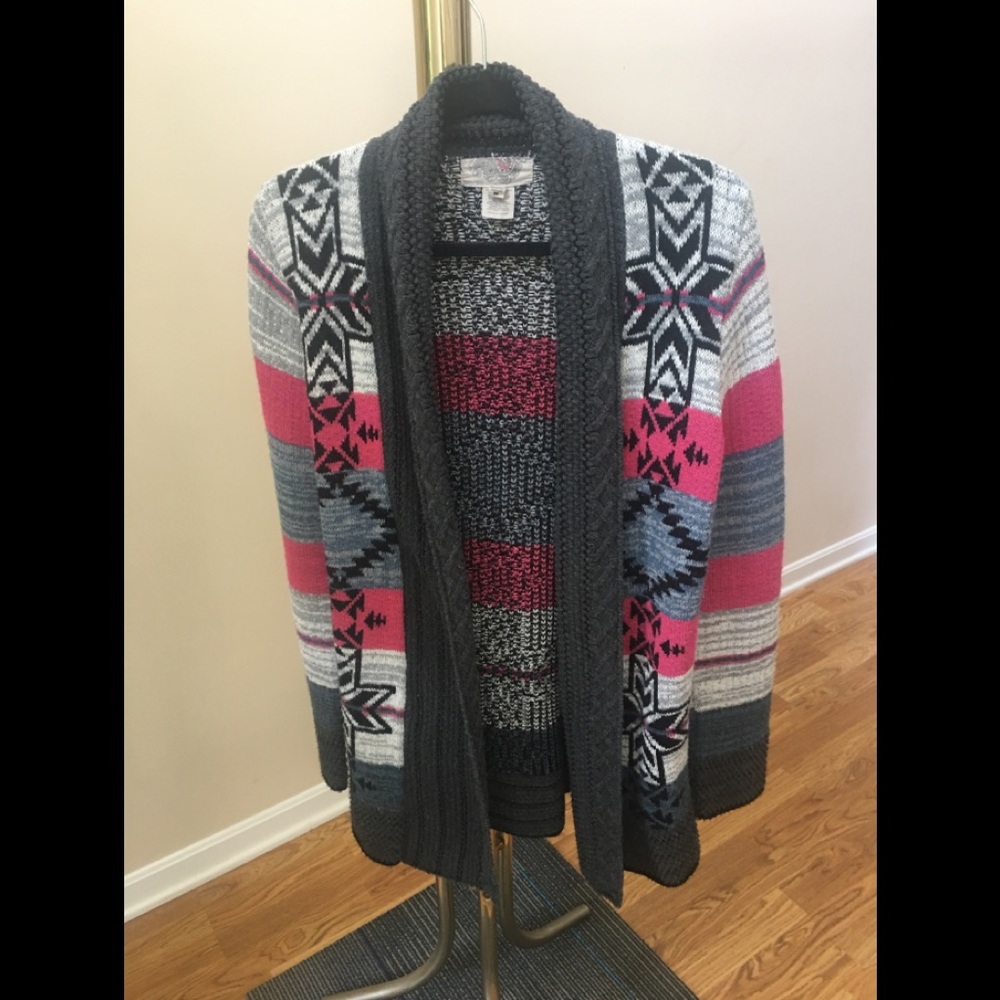 Aztec Print Cardigan Fits Size Medium.